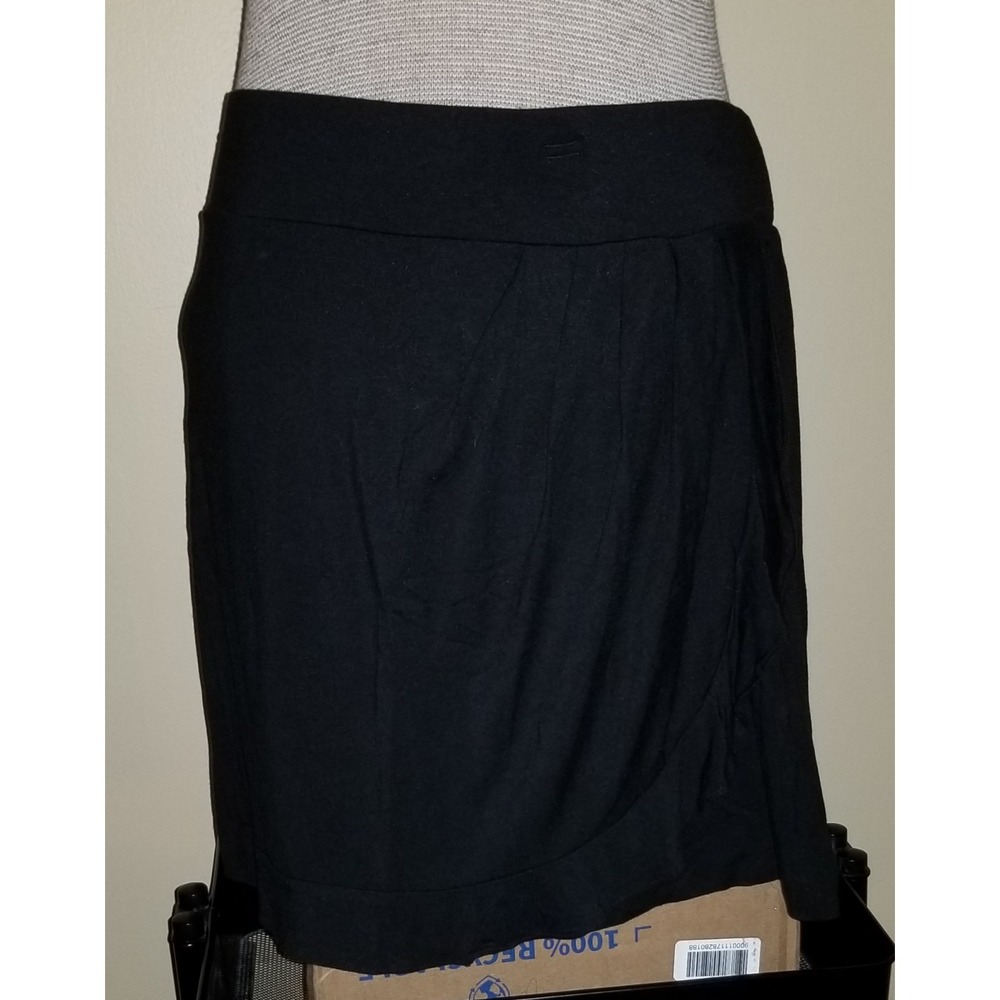 Ann Taylor Loft Black Skirt - Size S